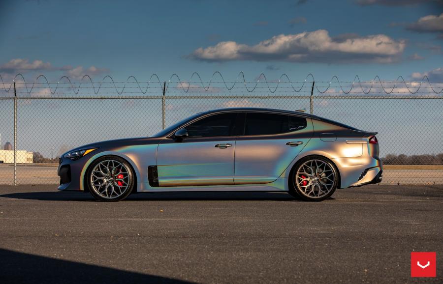  Kia Stinger GT on Vossen Wheels (HF-2) 2019 года  (фото 16 из 26)